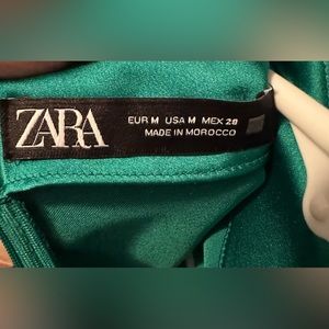 Green Zara dress 👗